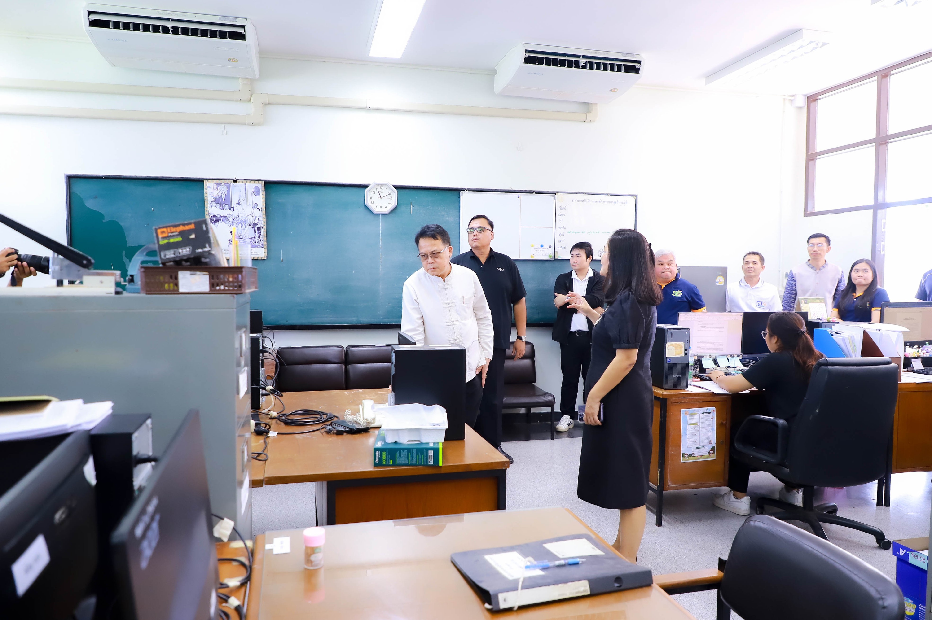 title - รองเลขาธิการ ส.ป.ก. ลุยเตรียมงาน 